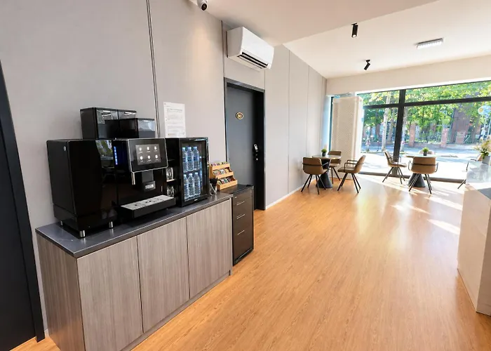 Mooncity & Boardinghouse Otel Frankfurt am Main